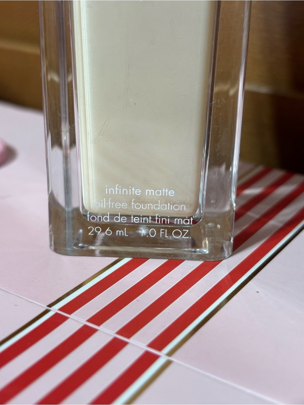 Calvin Klein Infinite Matte Oil-Free Foundation - Picture 5 of 6